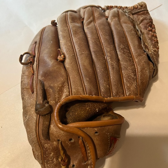 MacGregor Vintage 715P Hank Aaron Baseball Glove - Picture 3 of 6